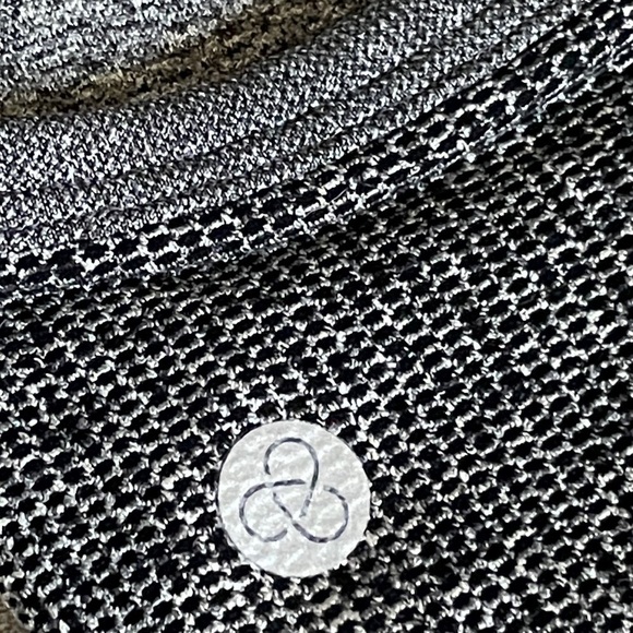 Zella Body Rhythm Gray Longline Sleek Sports Bra Size XS NWT - Picture 3 of 5